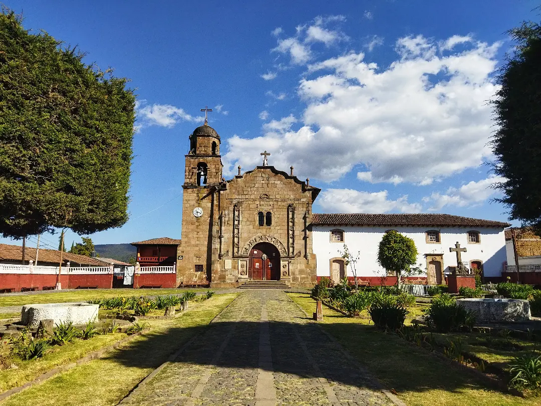 iglesia de Cuanajo, Michoacán 