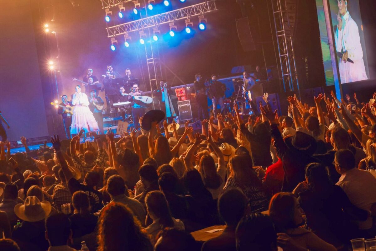 Concierto nocturno en la Feria Nacional del Sombrero