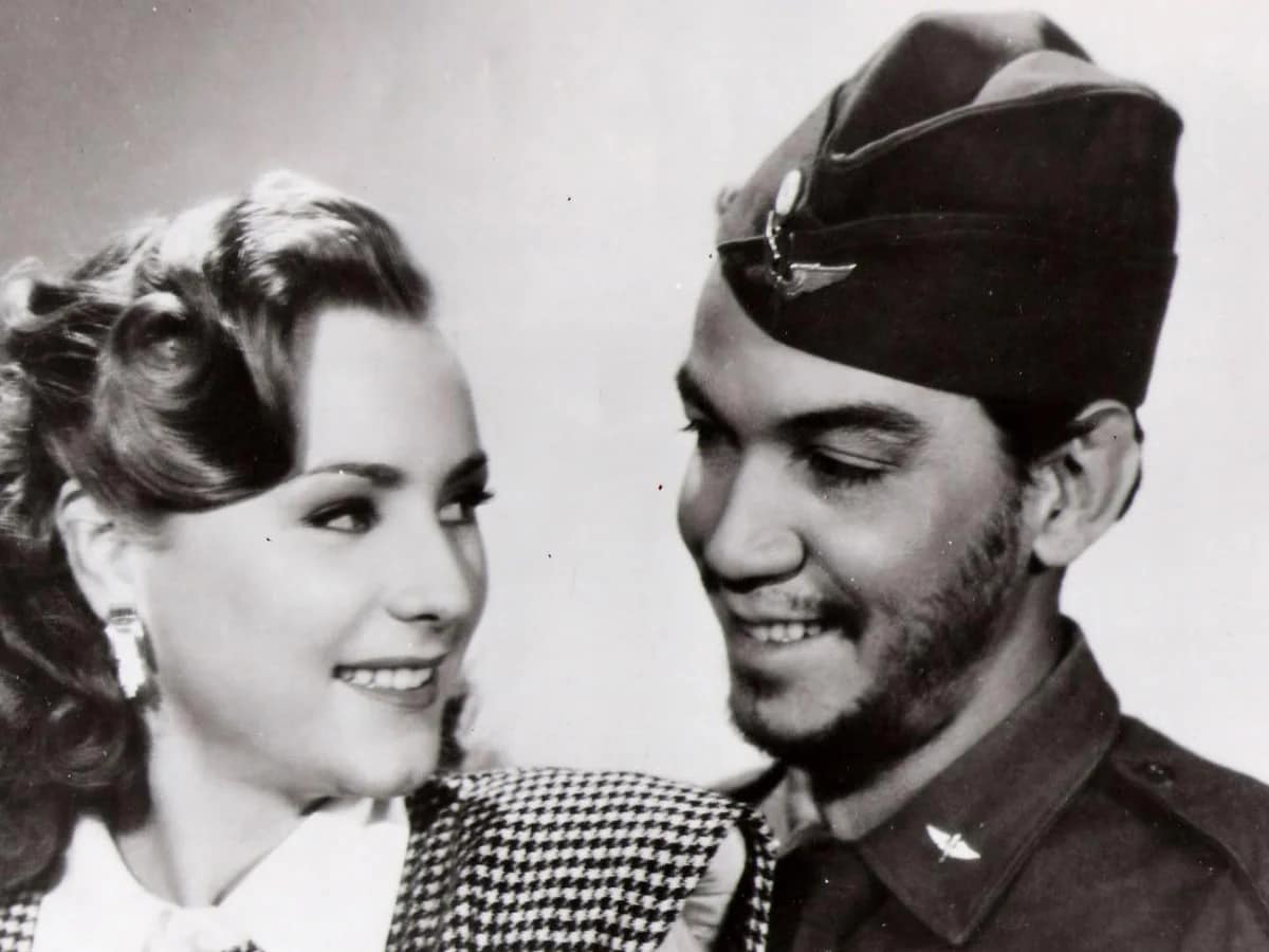 Fotografía en blanco y negro de mario moreno Cantinflas