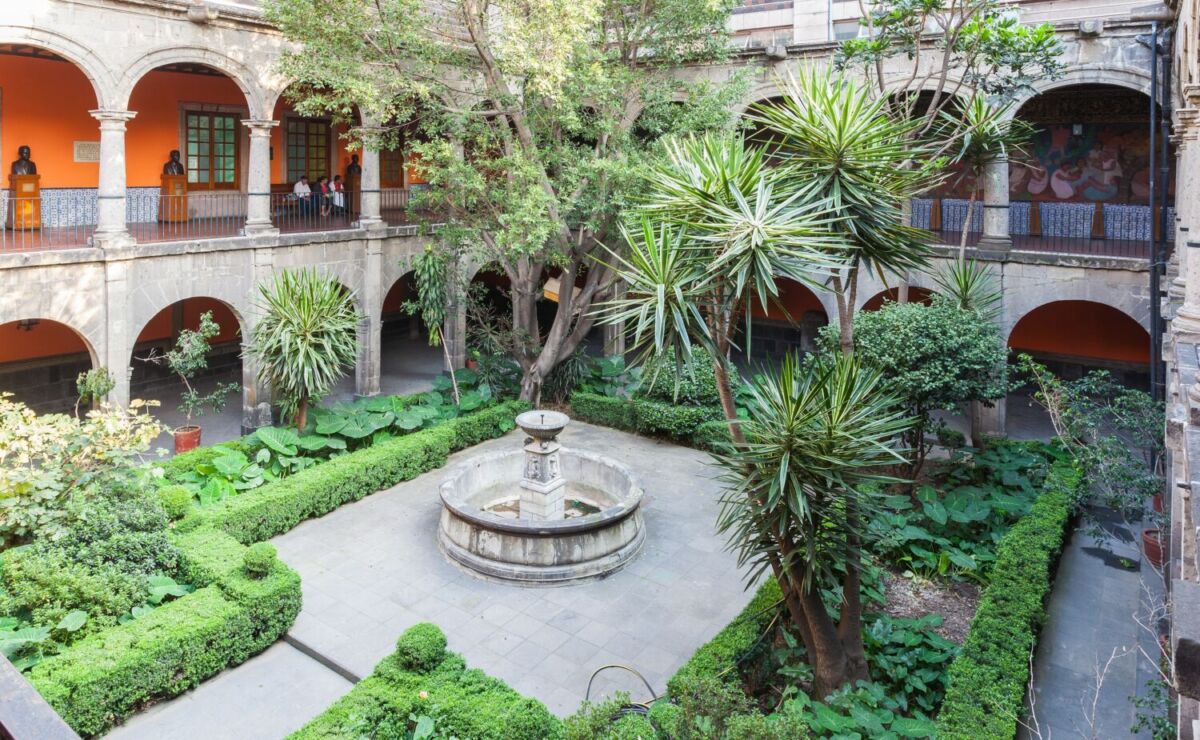 El hospital que Hernán Cortés fundó en 1524 en una calle muy concurrida del Centro Histórico de la CDMX 