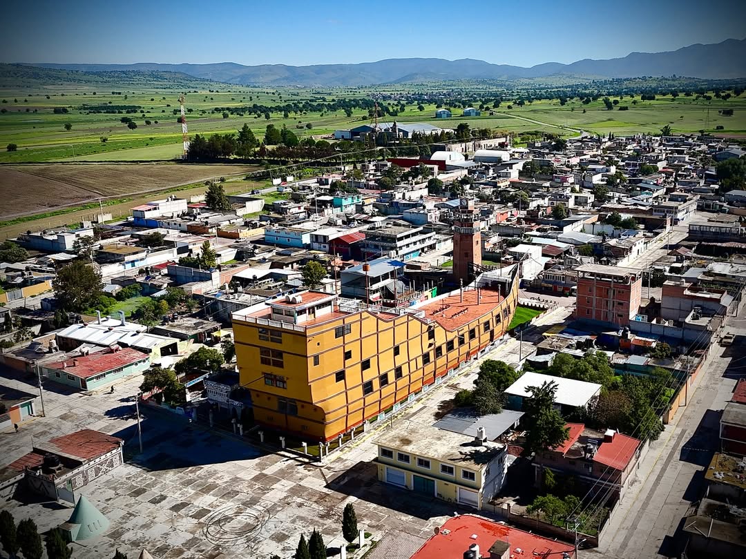 Vista trasera de La Barca de la Fe en Tlaxco, Tlaxcala