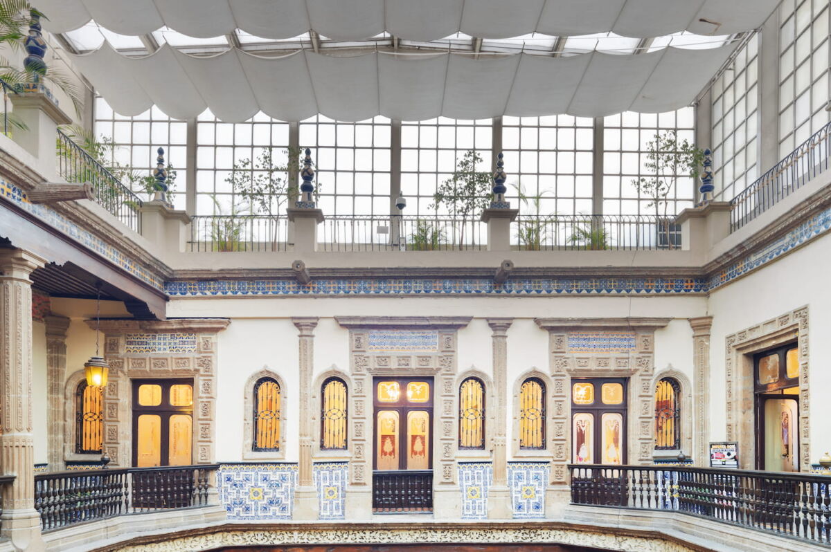 Sanborns rescató un palacio abandonado para poner su sucursal más bonita: mientras otras cierran, esta se llena todos los días