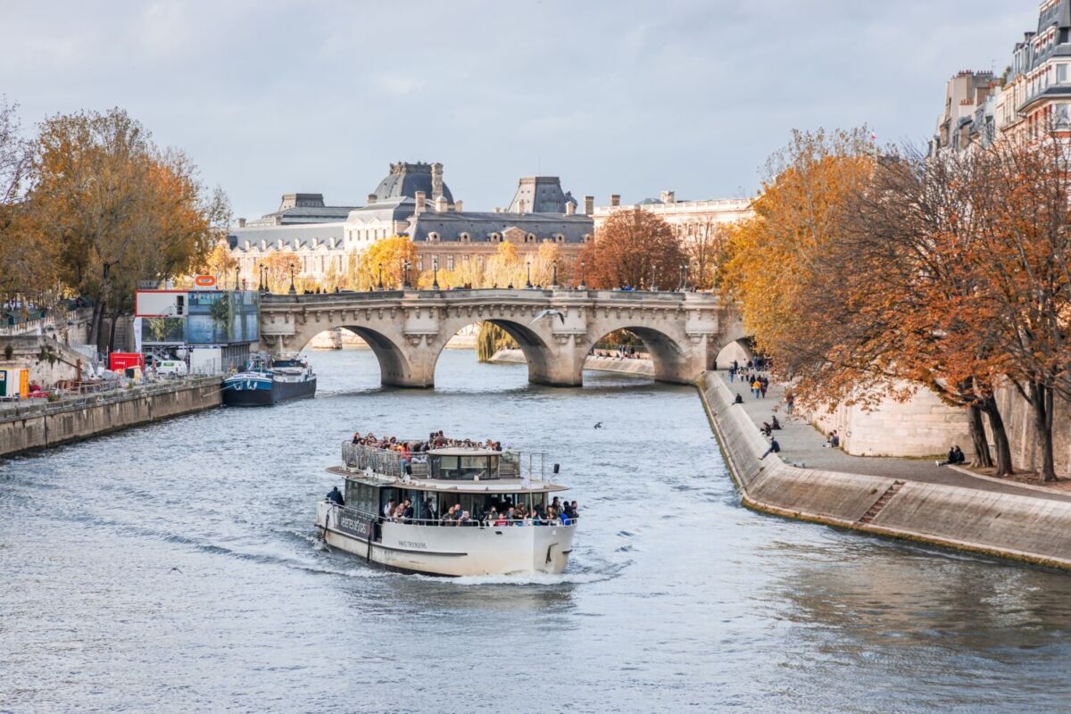 puente histórico en París, Francia 