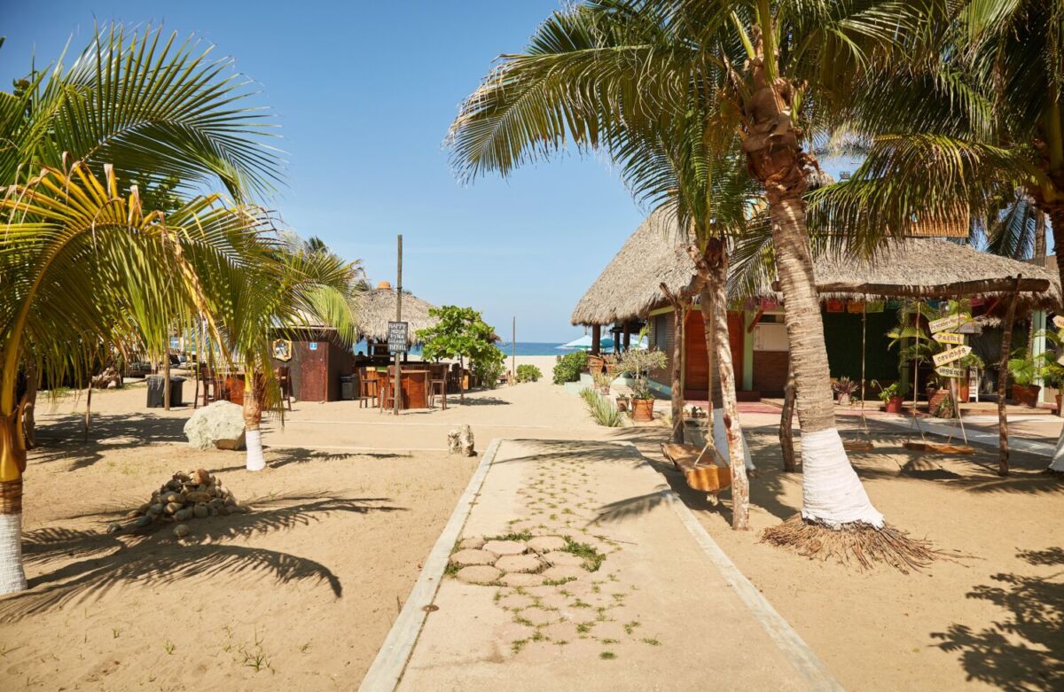 camino de terracería en puerto escondido