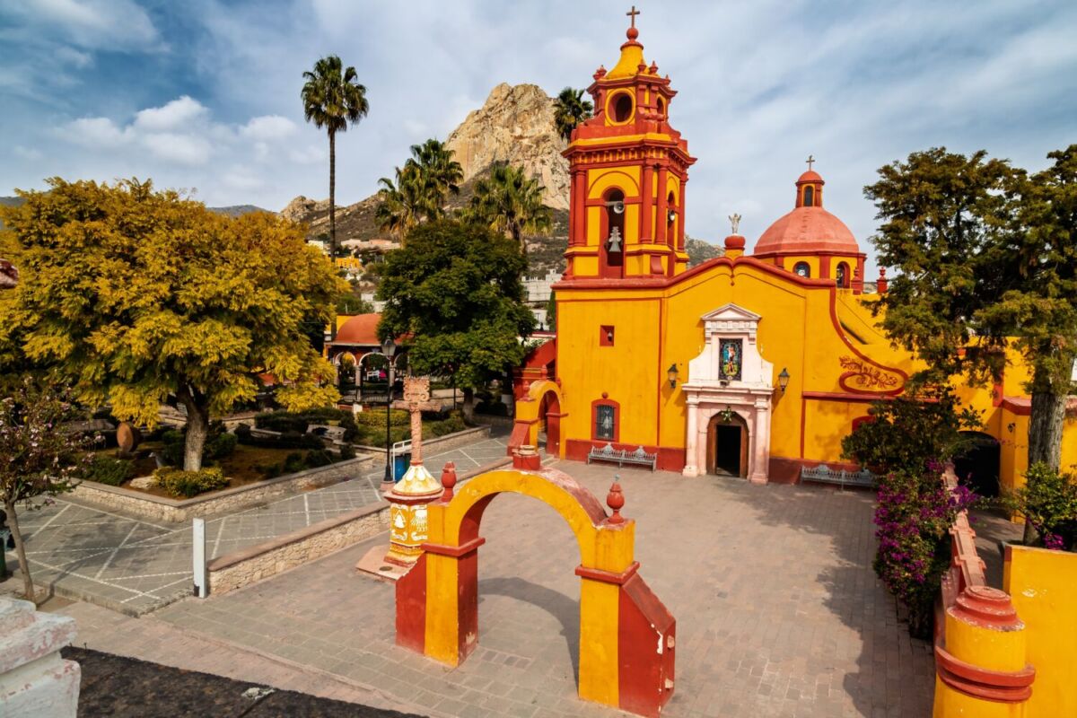 vista aérea de la Iglesia de Bernal, Querétaro 