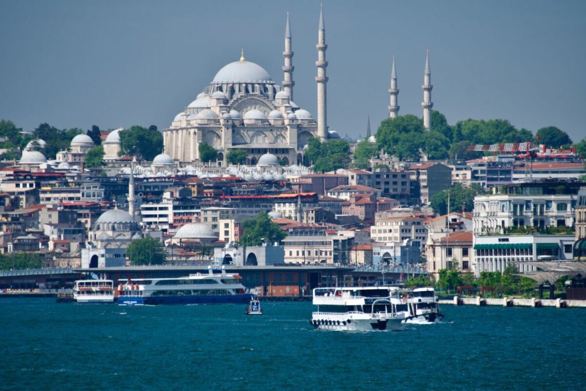Comer, rezar y amar en Estambul: qué ver y dónde comer en la ‘ciudad de los gatos’ 
