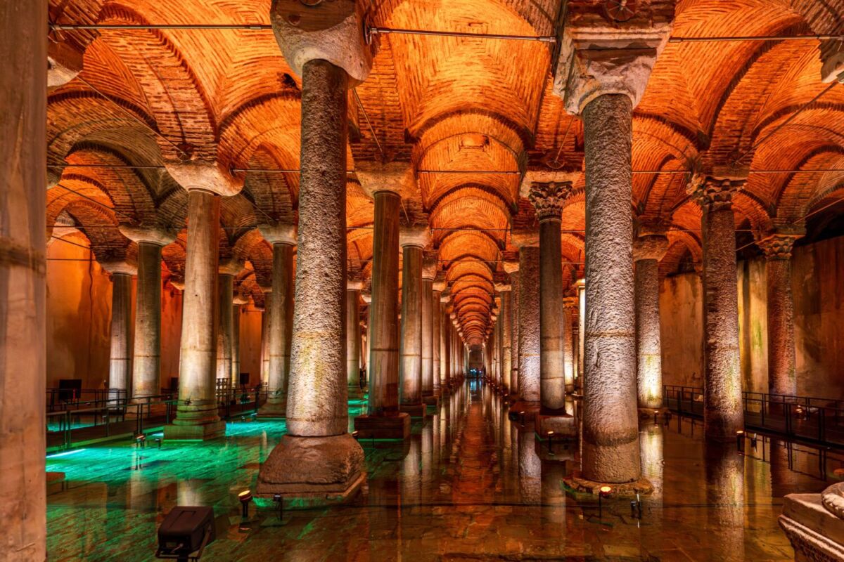 antiguo depósito de agua en Estambul 
