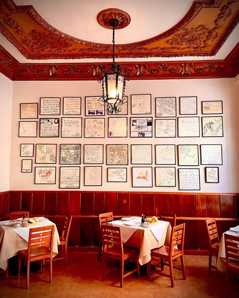 Este restaurante de la CDMX comían Silvia Pinal, Vicente Fernández y Gabriel García Márquez: todavía están sus autógrafos