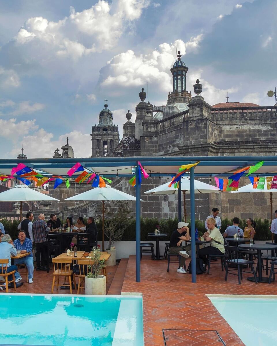 Terraza con alberca, comida rica y vistas a la Catedral: No quiero que nadie descubra mi lugar favorito en la CDMX, pero no soy envidiosa