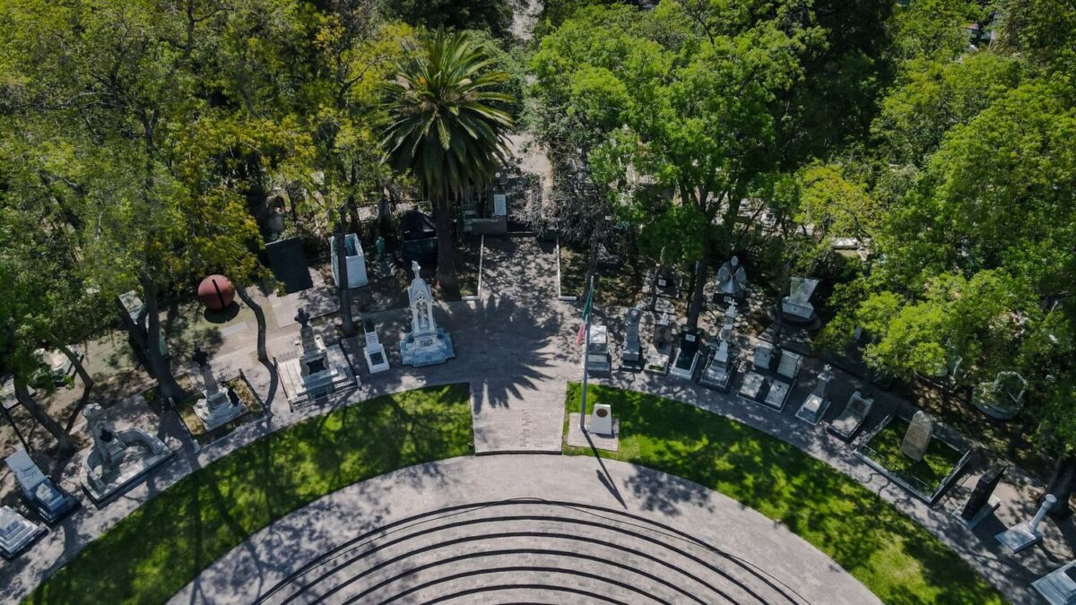 vista aérea de la rotonda de las personas ilustres en chapultepec
