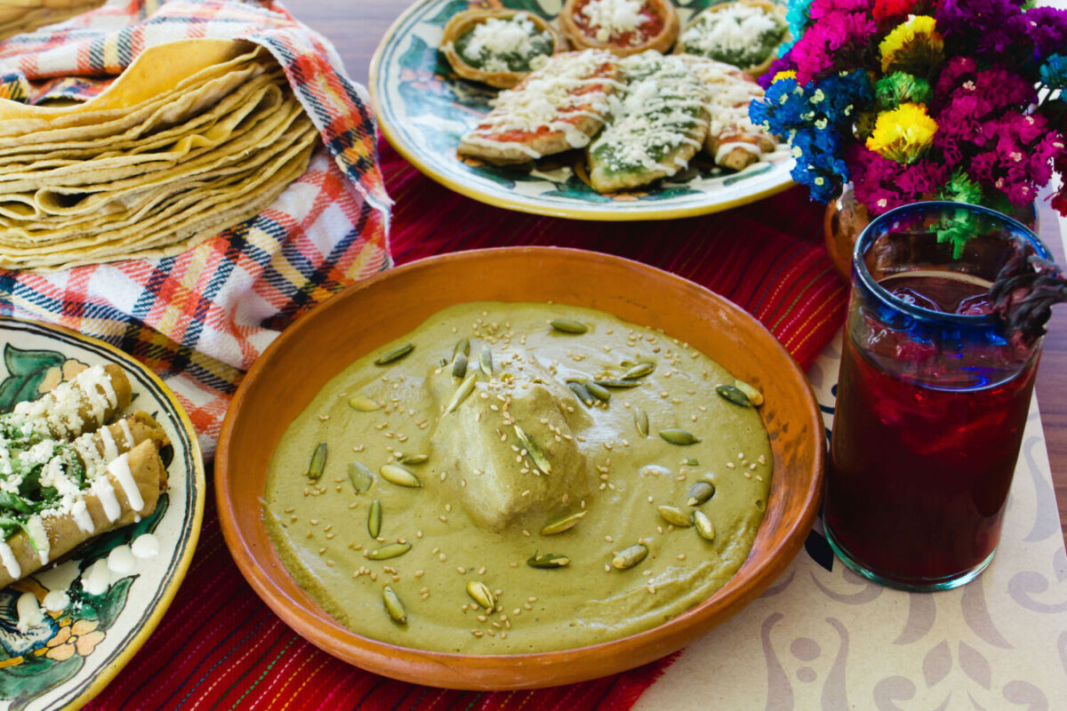 pollo con pipián 