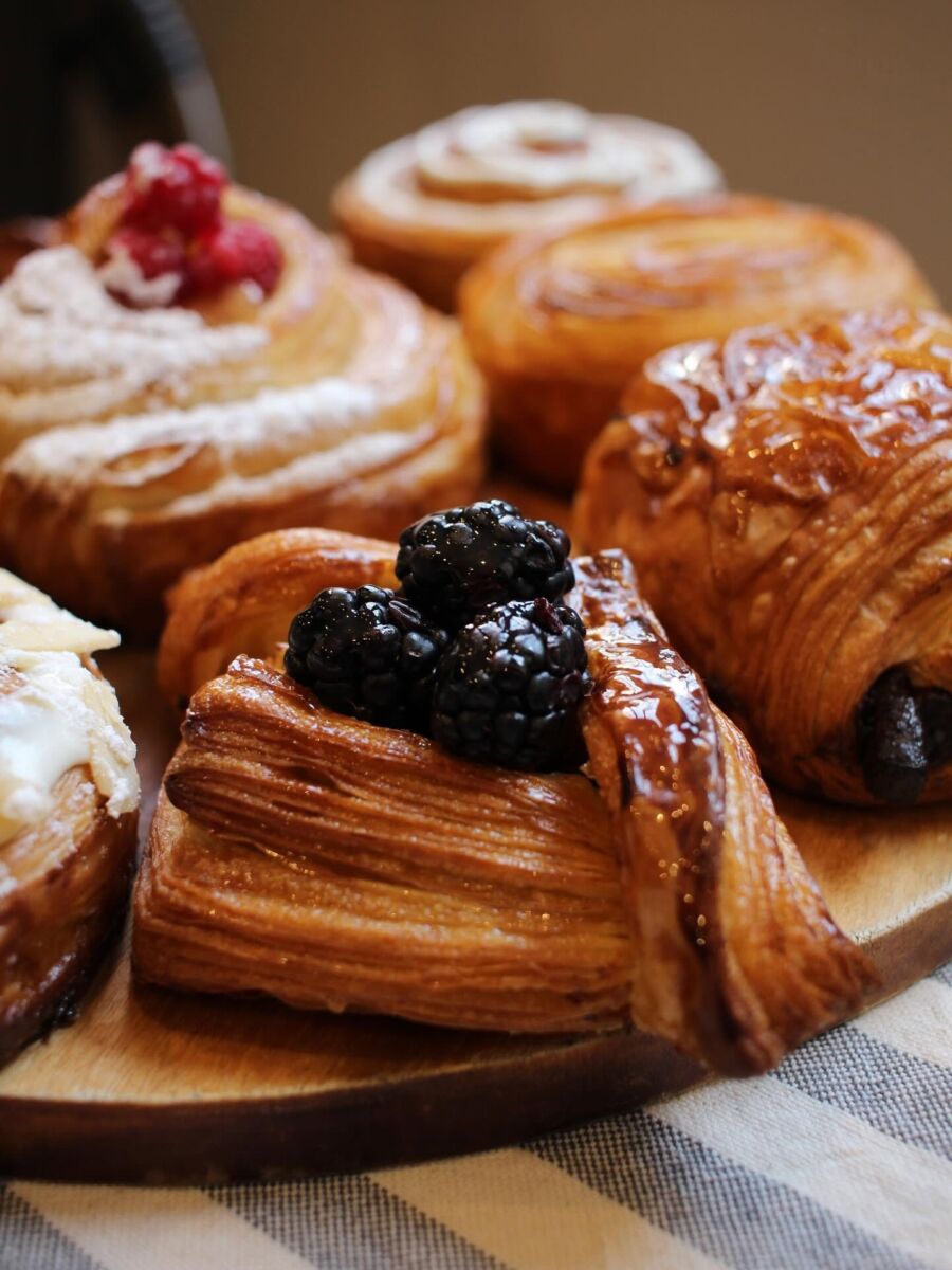 close up panadería francesa