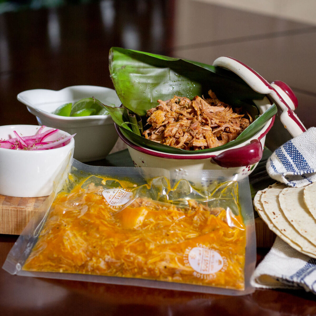 ¿Dónde comprar cochinita pibil que no sepa a conservador? Tenla siempre lista en casa