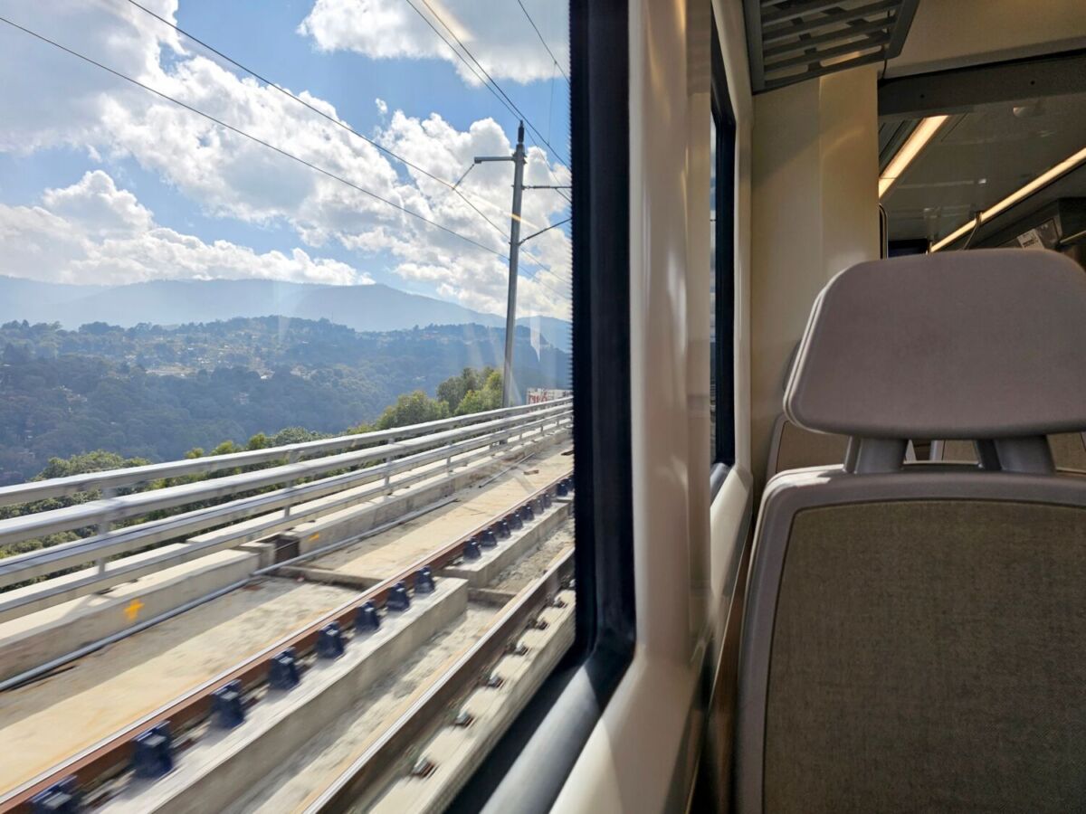 Vista de los valles de La Marquesa desde el Tren Insurgente