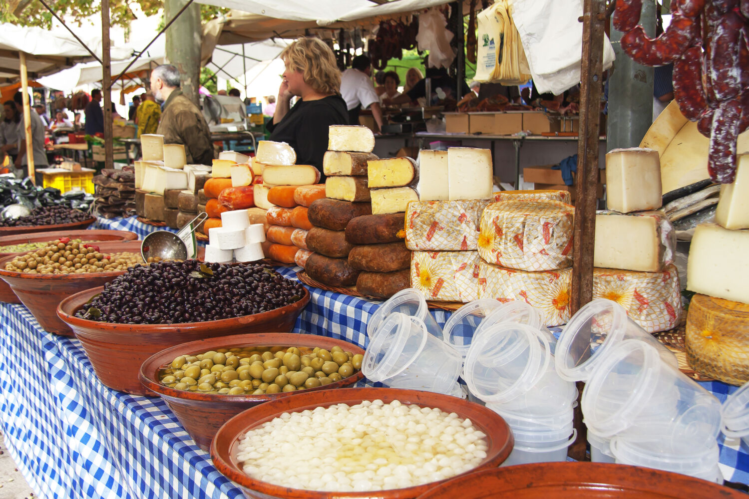 La gente siempre regresa con queso fresco en la maleta cuando van a este pueblito cerca del Popocatépetl La gente siempre regresa con queso fresco en la maleta cuando van a este pueblito cerca del Popocatépetl