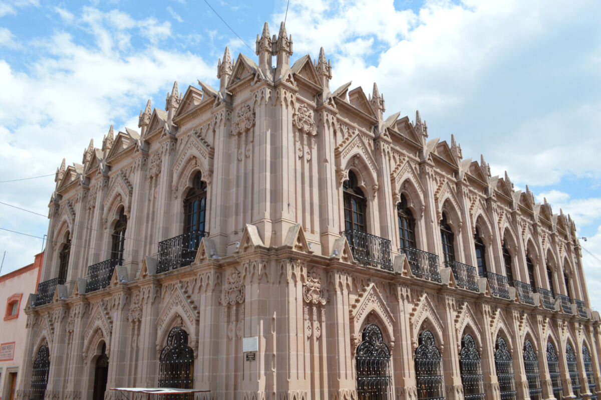 Fachada de edificio barroco en jerez, Zacatecas