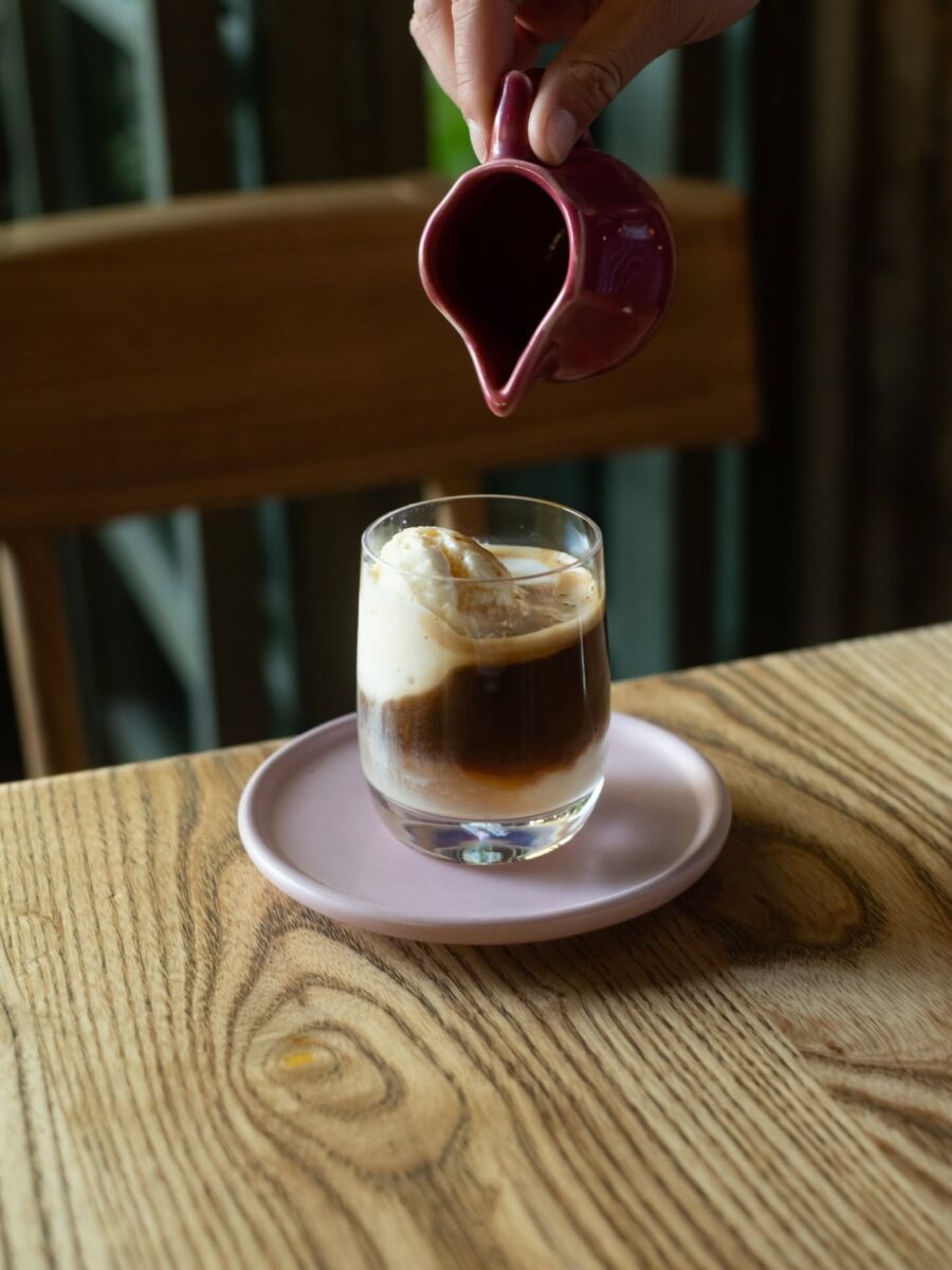 affogato en un vaso de cristal