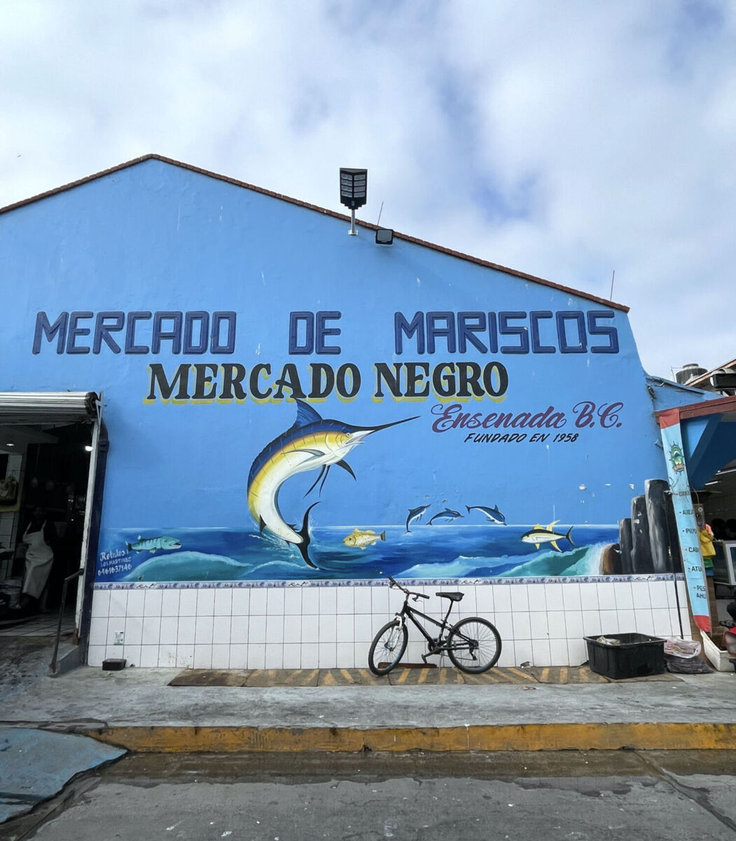 Entrada al Mercado de Mariscos de Ensenada 
