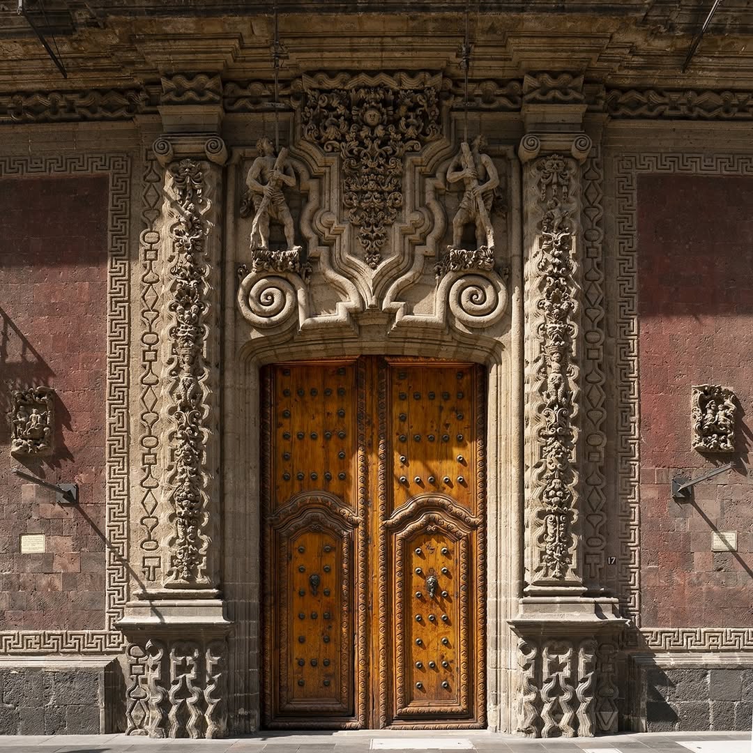 fachada barroca del palacio de iturbide