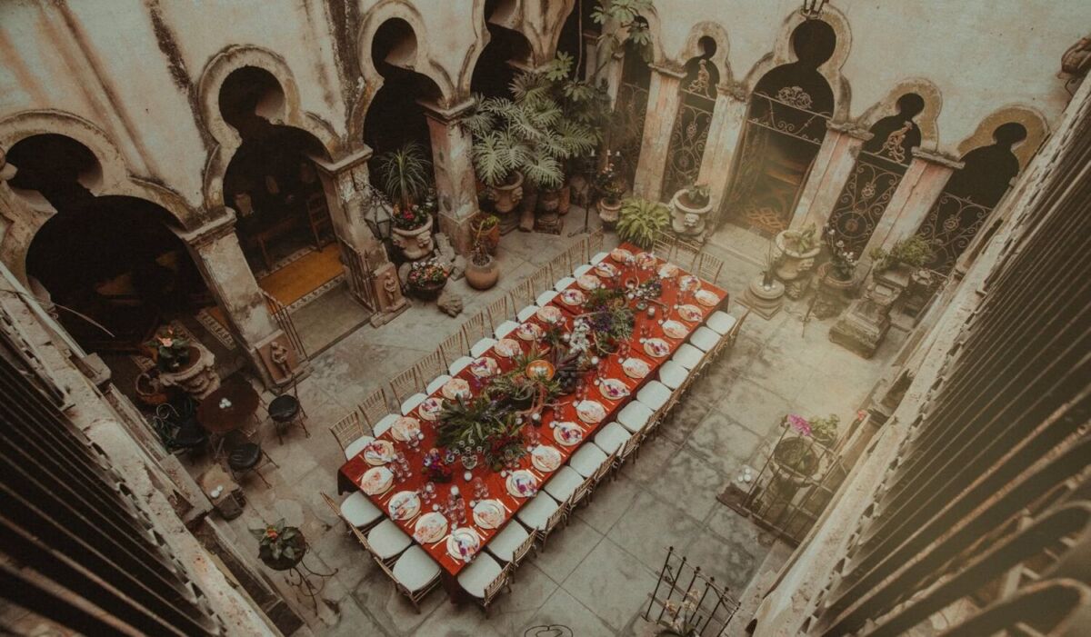 Cena elegante en el Palacio de las Vacas 