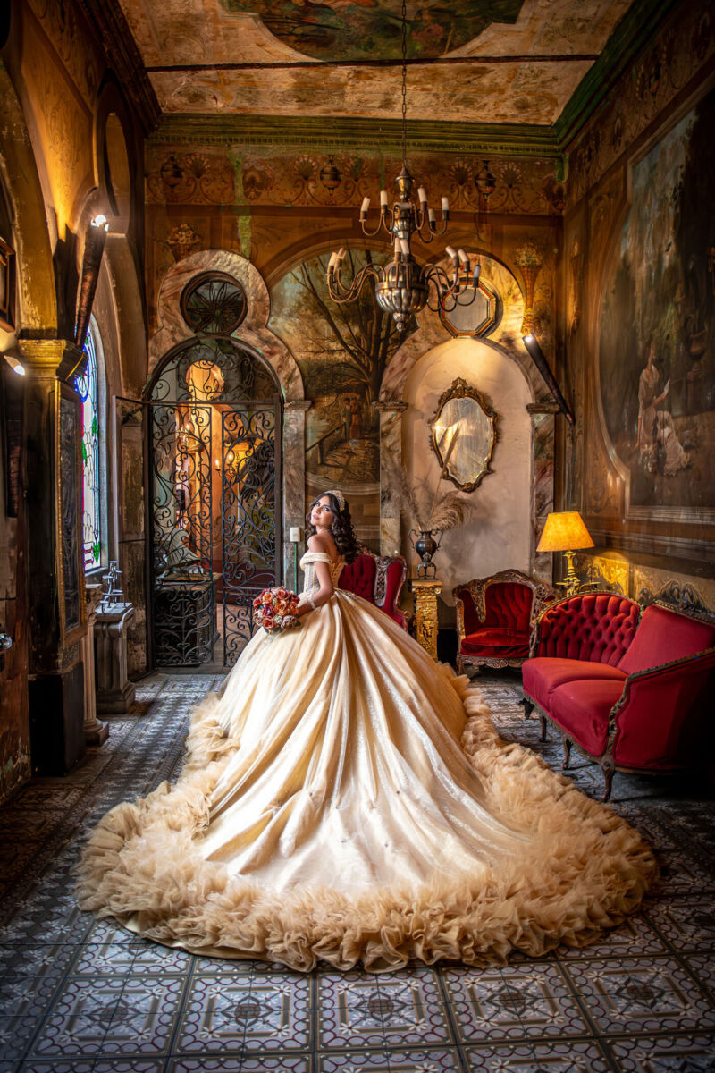 Sesión fotográfica de una quinceañera en el Palacio de las Vacas