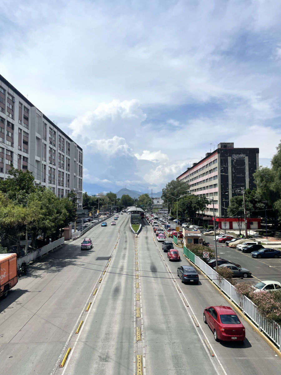 Vista de la Avenida Guerrero desde el Puente de Piedra
