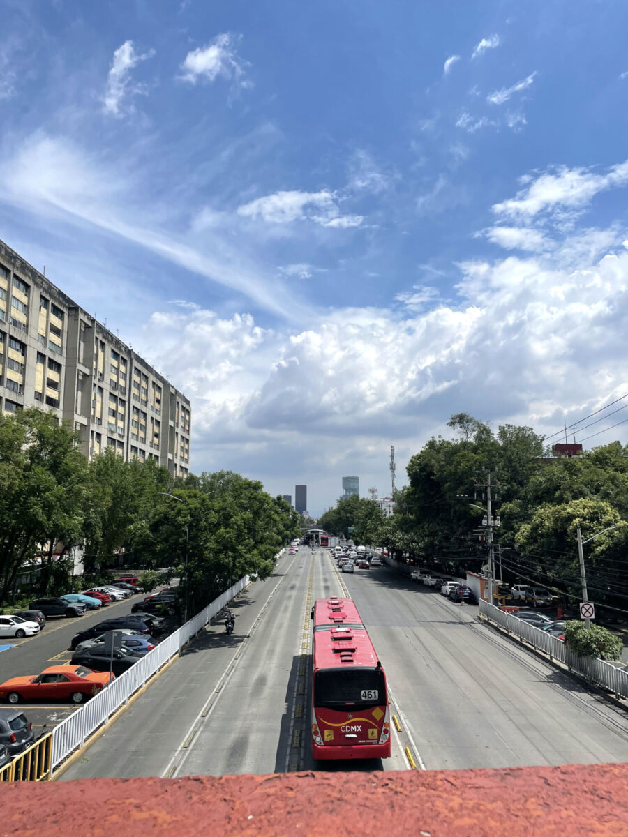 Vista de la Avenida Guerrero desde el Puente de Piedra