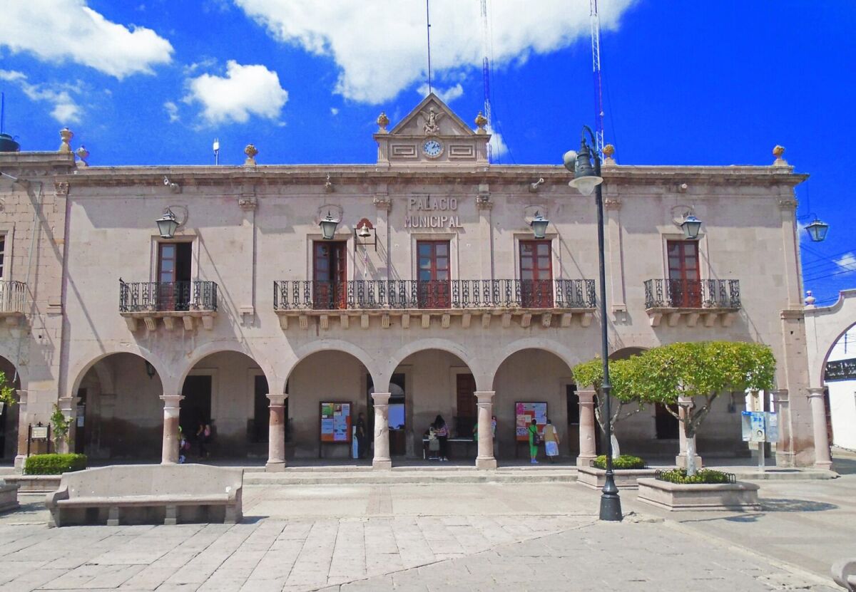 Portales coloniales de la plaza principal de San Miguel el Alto, Jalisco