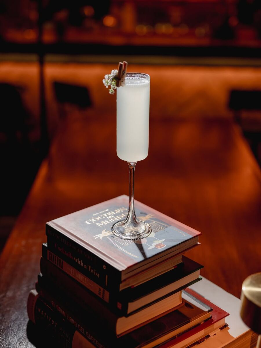 coctel acomodado arroba de unos libros
