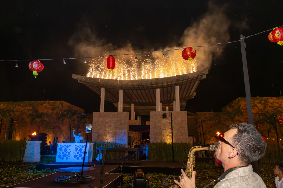 Músicos en vivo en el Thai Fest de Banyan Tree Mayakoba