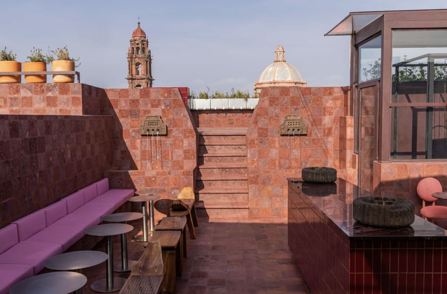 El edificio más bonito de San Miguel: Puedes verlo desde una terraza con coctelería mexicana El edificio más bonito de San Miguel: Puedes verlo desde una terraza con coctelería mexicana