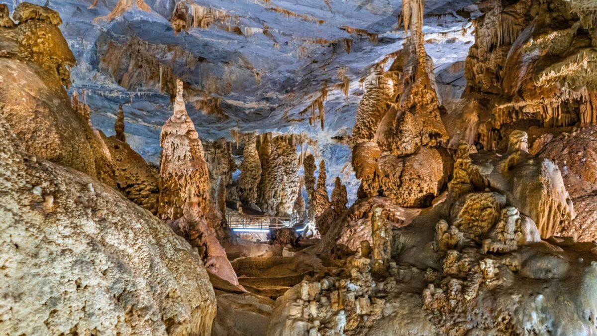 Grutas de Bustamante