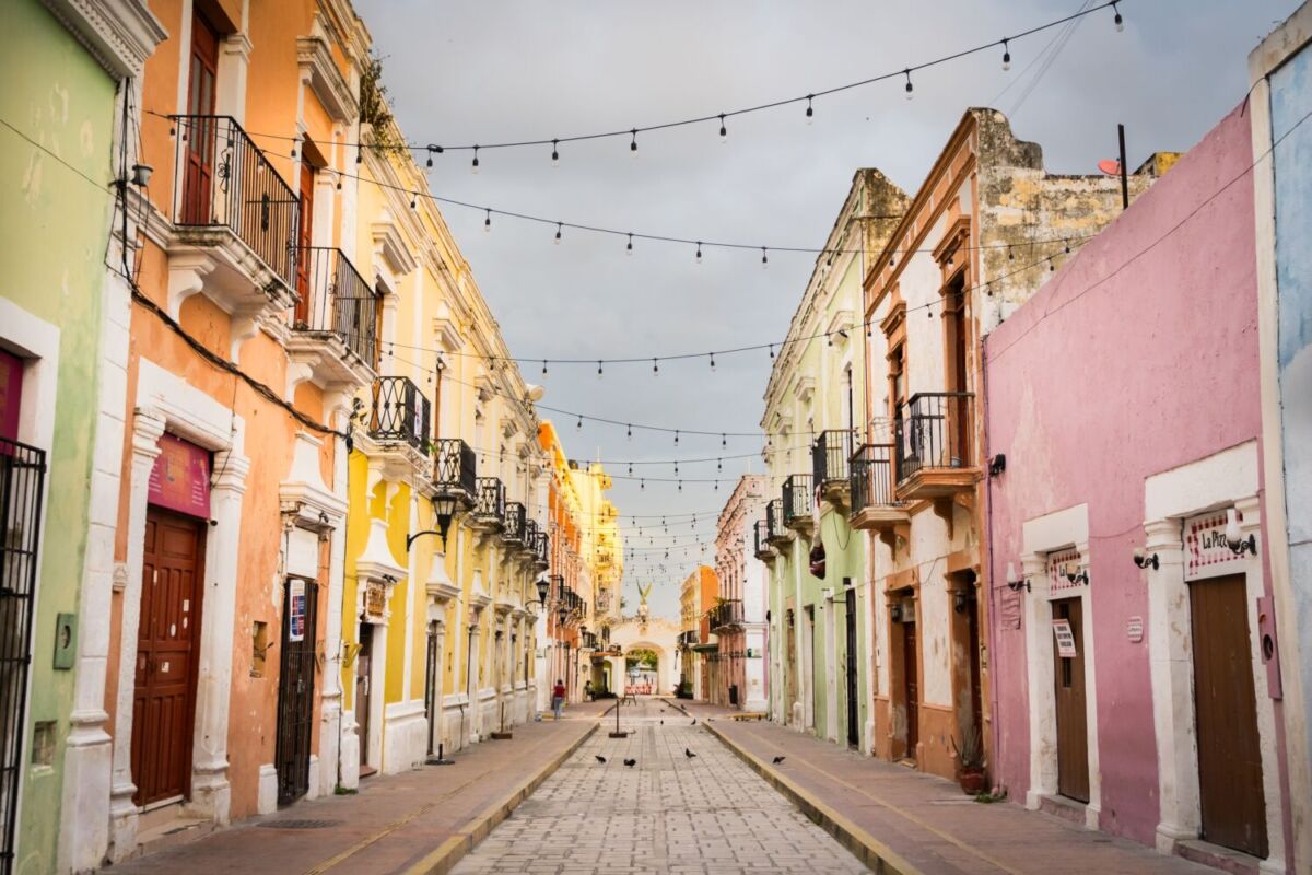 Casitas de colores en el centro historico de campeche