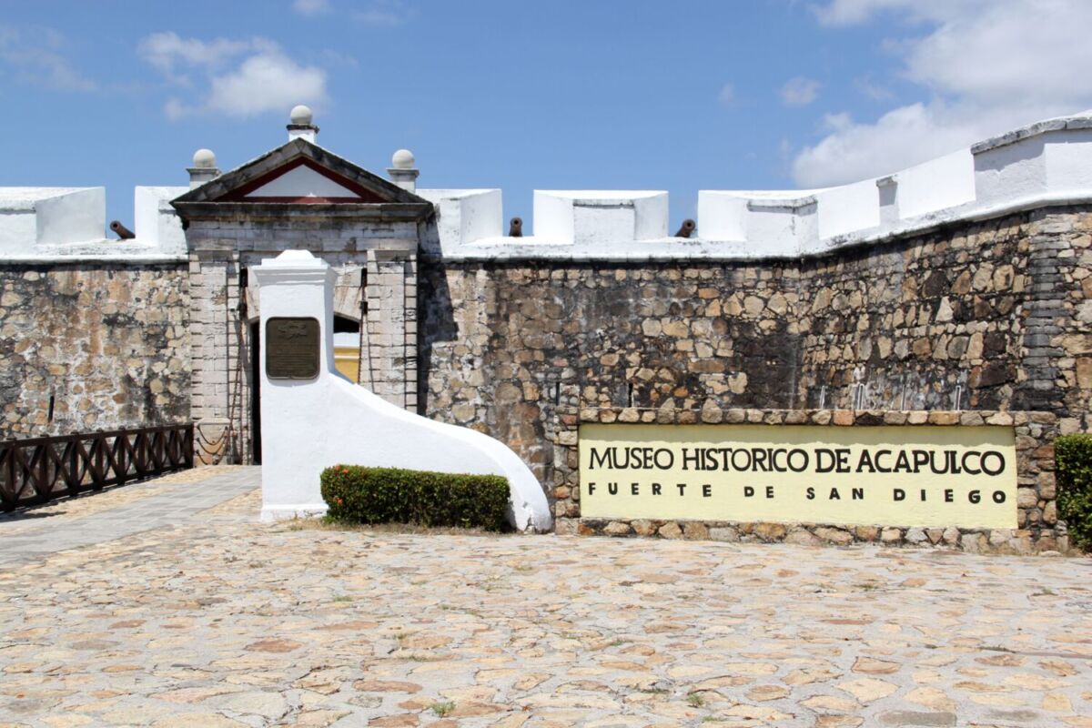 Entrada al Museo Histórico de Acapulco Fuerte de San Diego