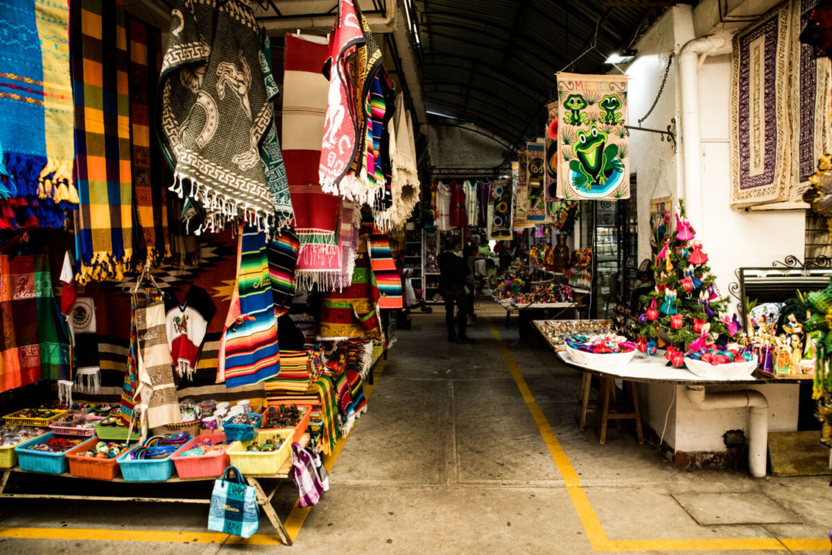 puestos de artesanías mexicanas 