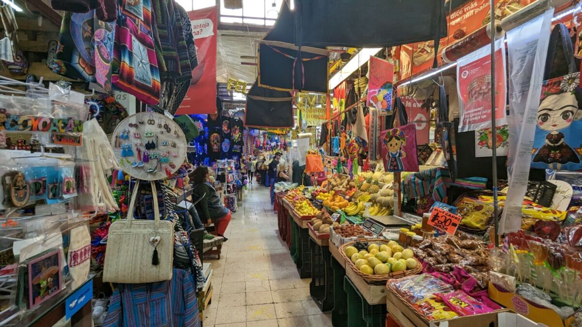 pasillos del Mercado de Coyoacán