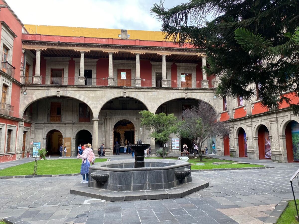 El museo de la CDMX que fue construido donde estuvieron las ‘Casas Nuevas’ de Moctezuma II El museo de la CDMX que fue construido donde estuvieron las ‘Casas Nuevas’ de Moctezuma II