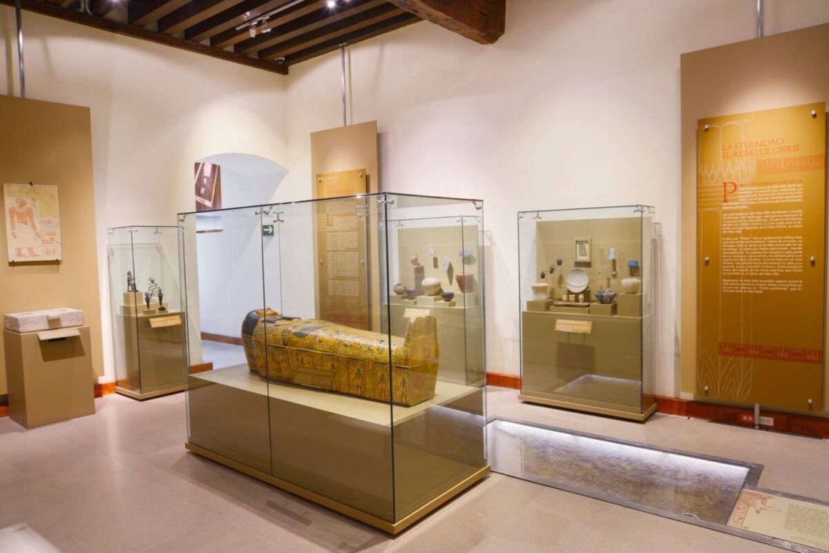 museo de México con piezas de la cultura egipcia 