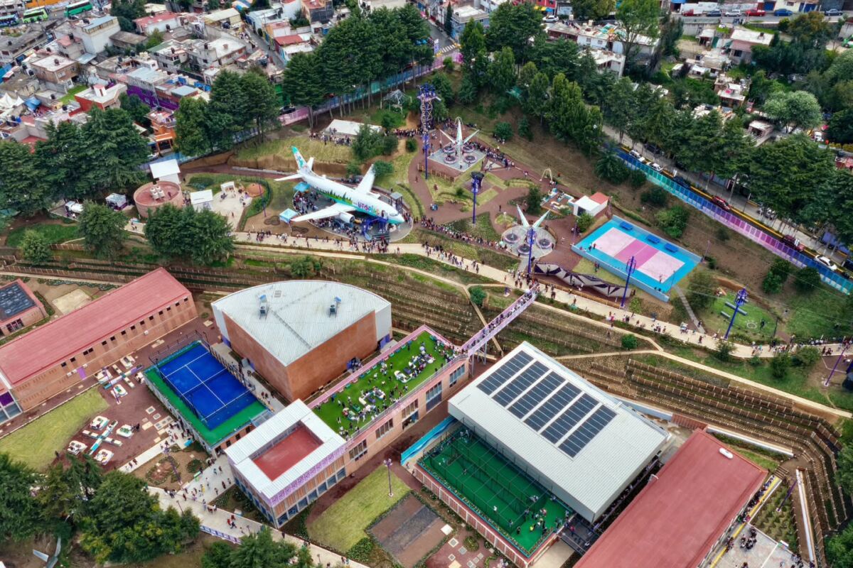 Vista aérea de la nueva Utopía Cen Tlalli en la CDMX