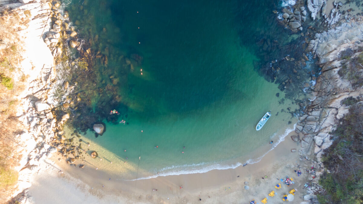 vista aérea de la Playa El Arrocito, Huatulco