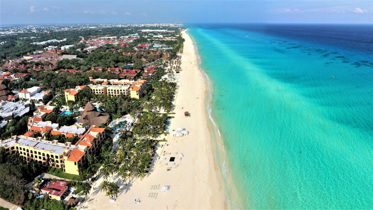 costa de Playa del Carmen de día