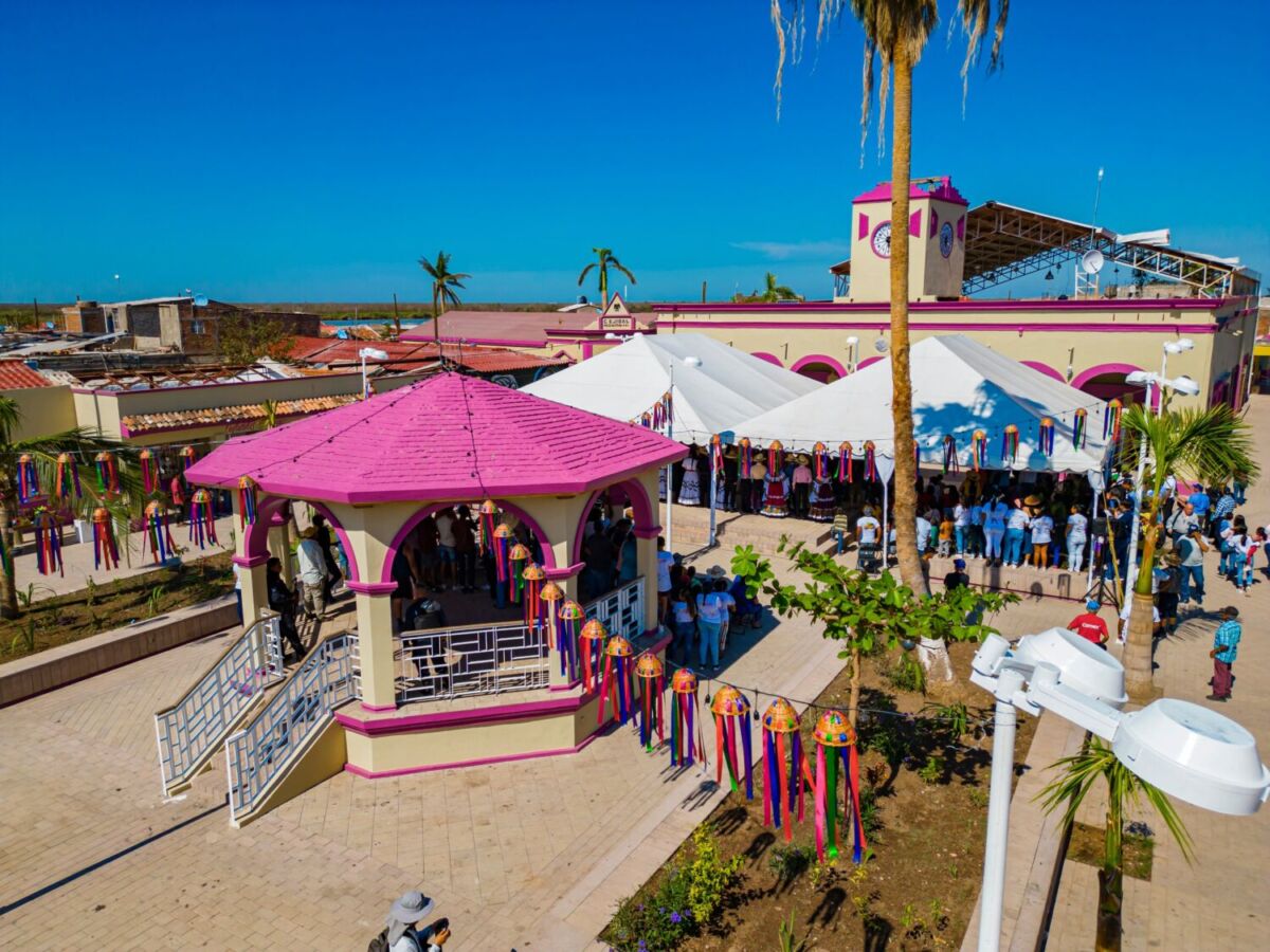 Vista aérea de la plaza principal de la Isla de Mexcaltitan