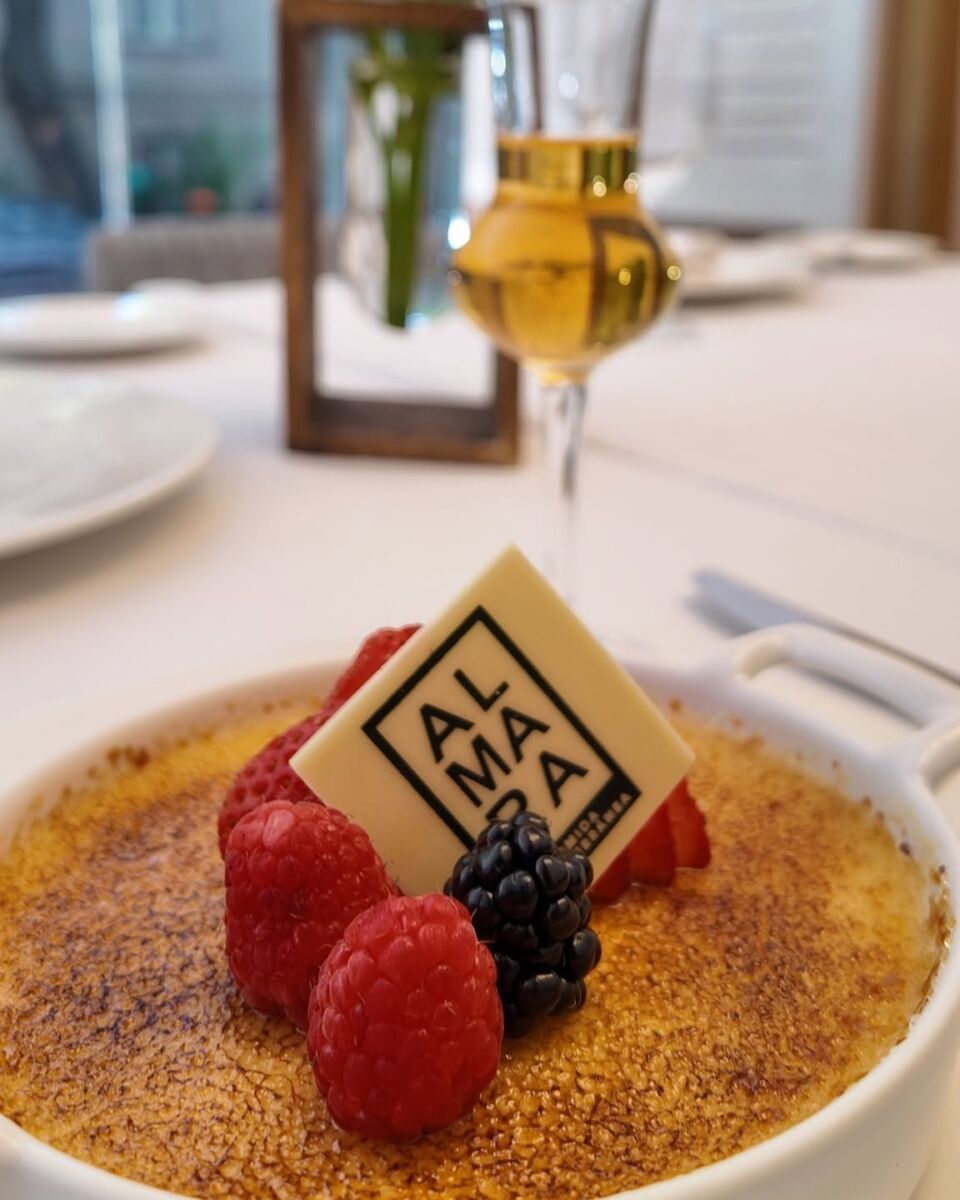 Crème brûlée del restaurante Almara 
