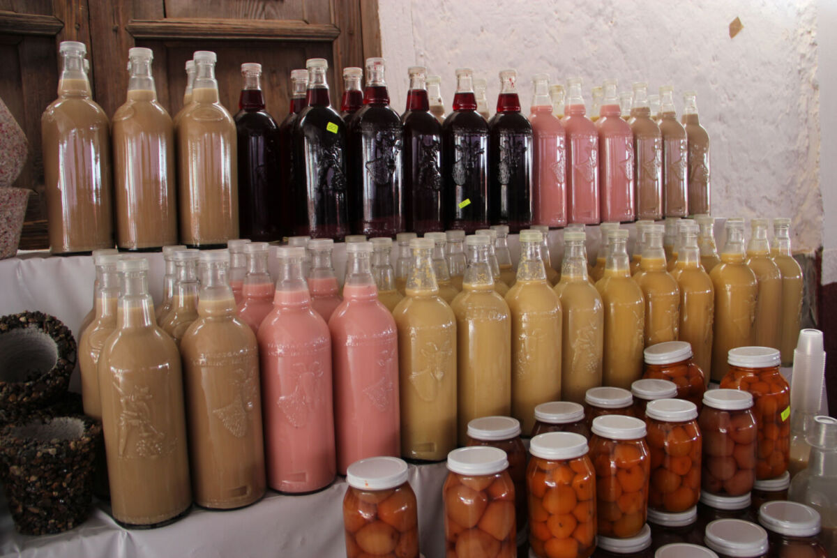 botellas de rompopes de sabores