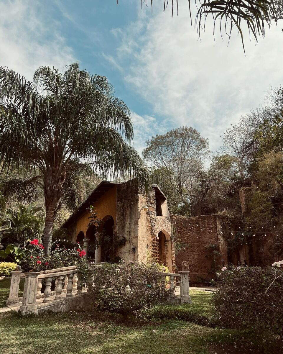 ruinas de una hacienda tequilera 