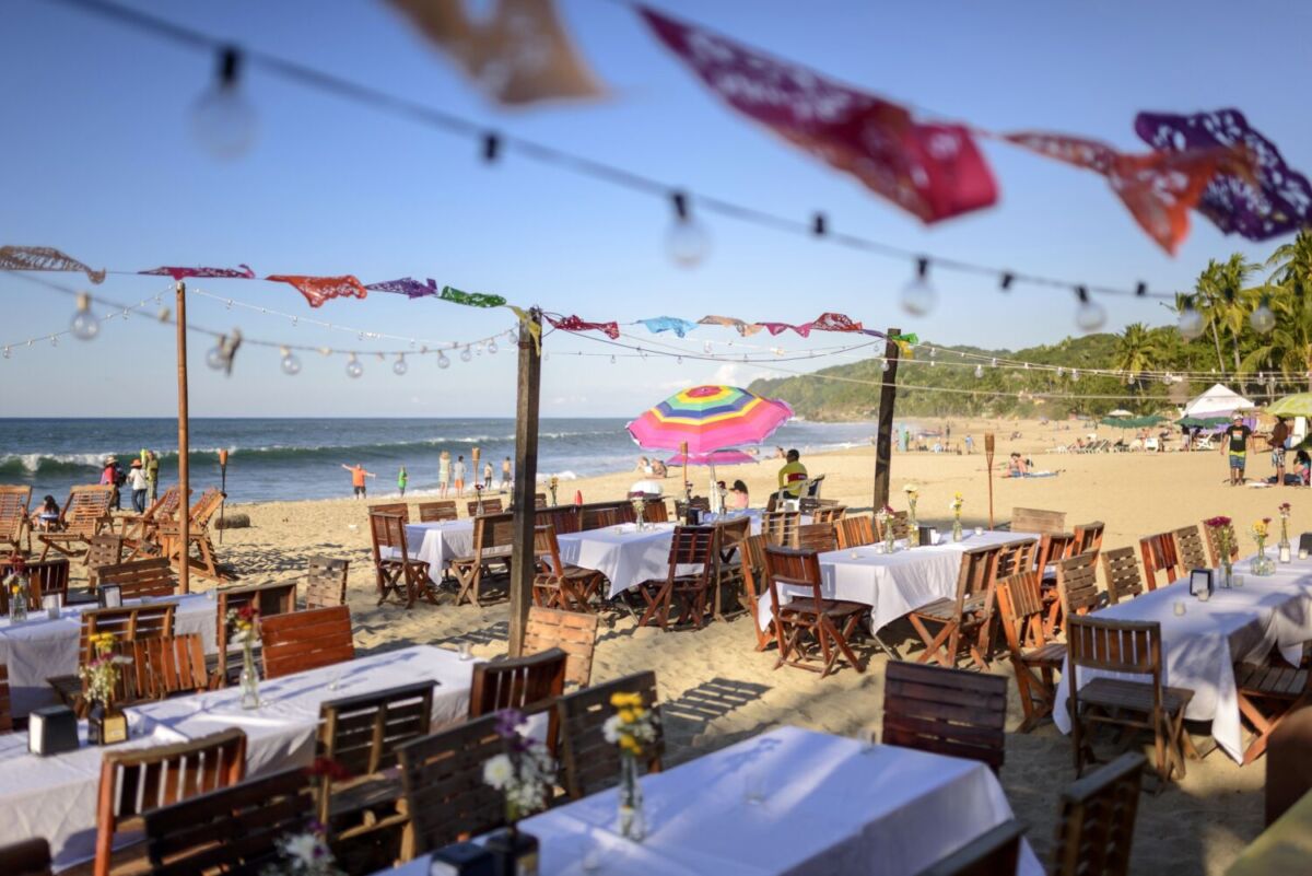 restaurante frente a la playa 