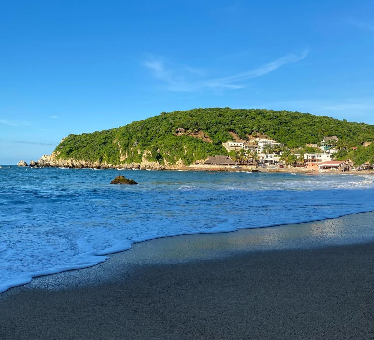 playa vacía en Jalisco