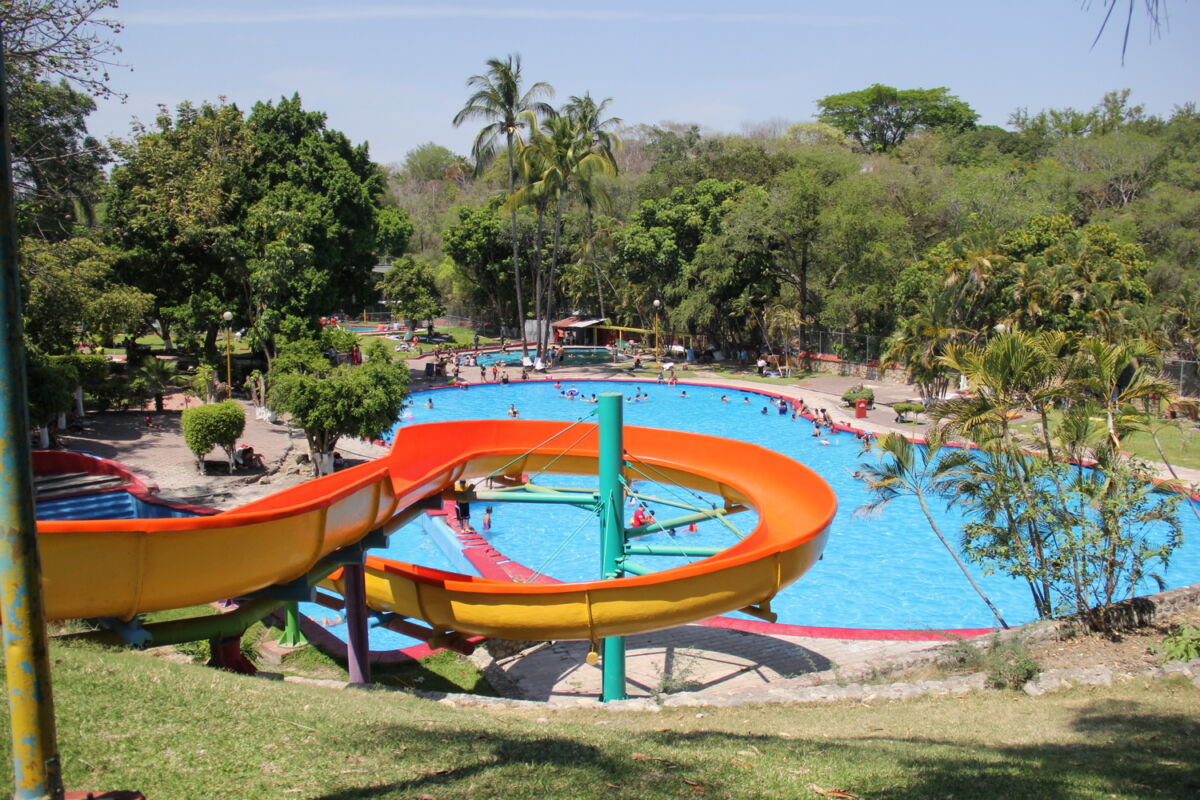 Balneario natural Issstehuixtla