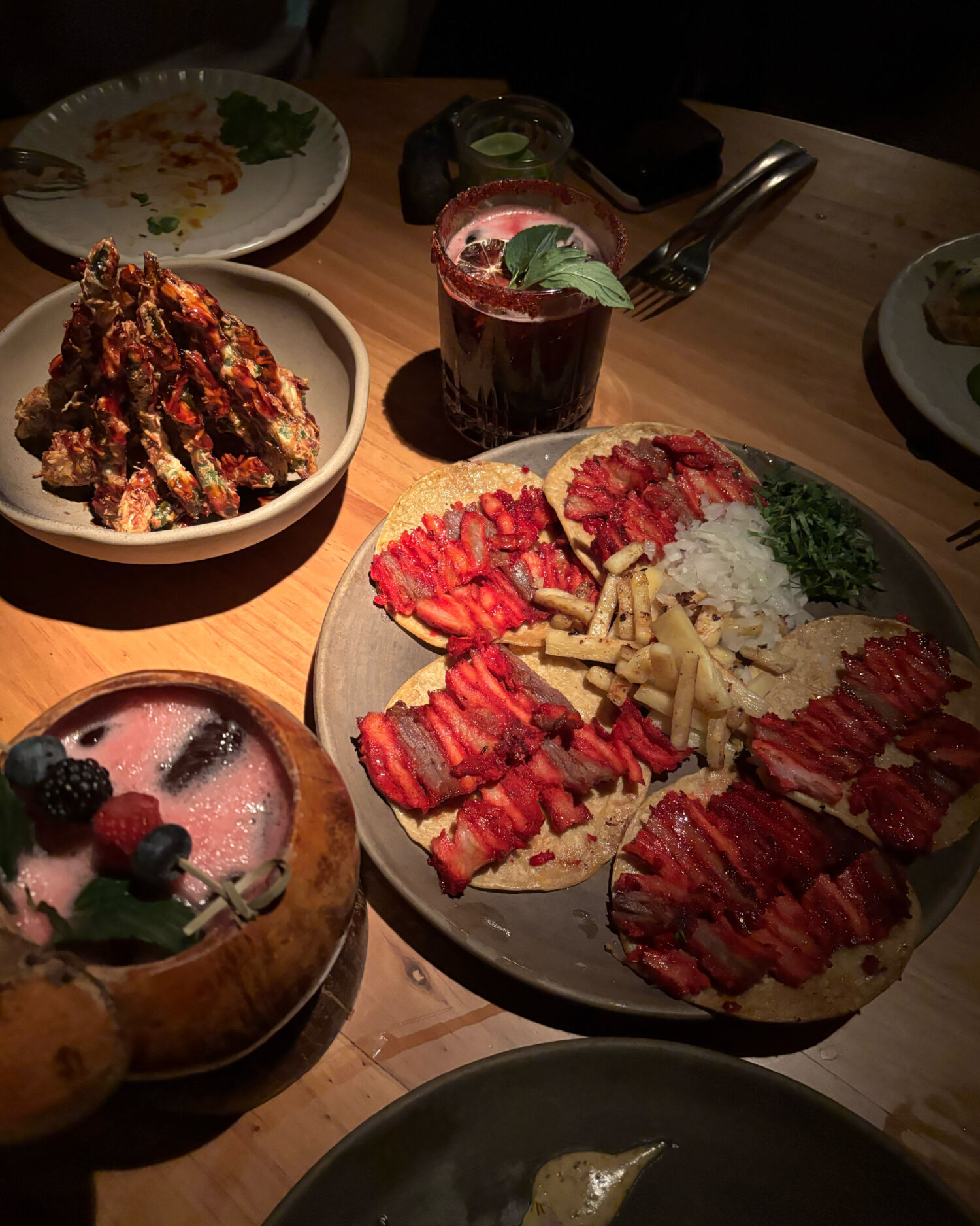 Animal: el restaurante con sushi, tacos al pastor y cortes al carbón en un mismo menú Animal: el restaurante con sushi, tacos al pastor y cortes al carbón en un mismo menú