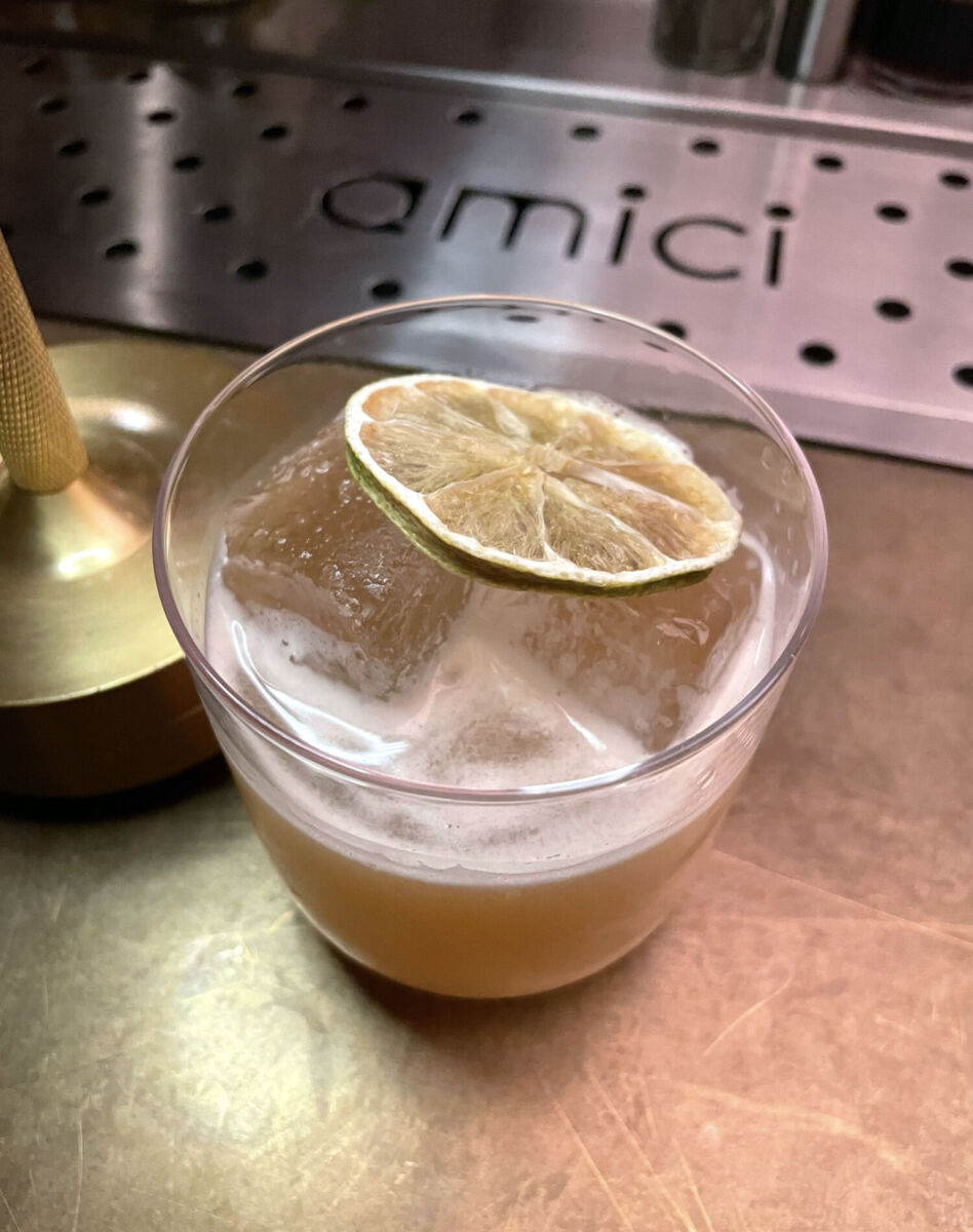 Cóctel de Bar Amici 